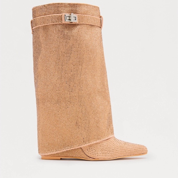 Brontë Champagna & GEMS BOOTZ - Picture 5 of 5